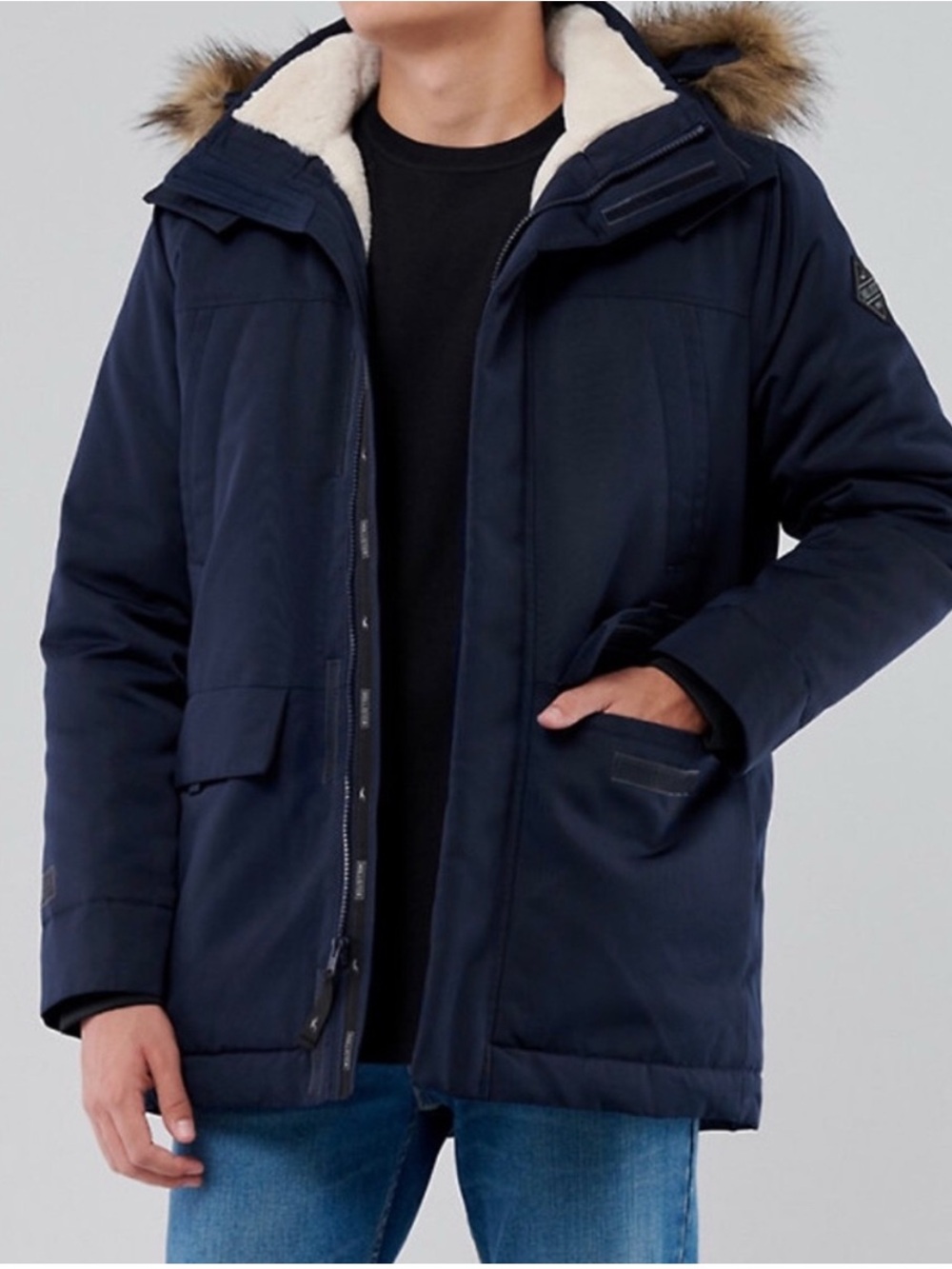 Hollister Men's Dark Navy Puffer Parka with Faux Fur Trim
